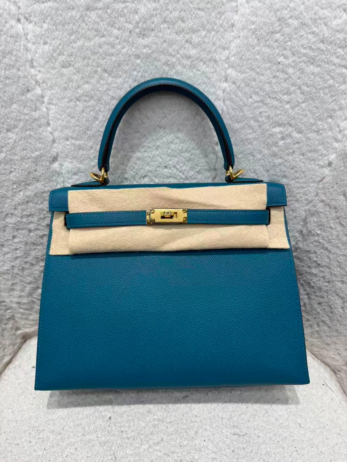 Hermès Kelly 25 Sellier, vert bosphore, cuir epsom, métal doré